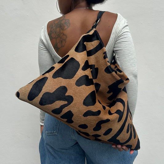Jaguar Print Large-capacity Shoulder Bag