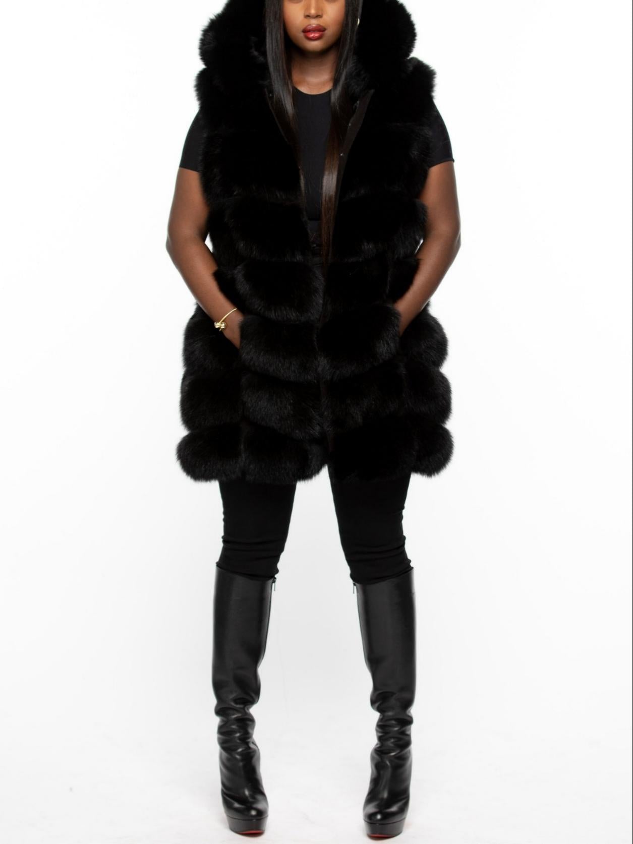 Warm Winter Outerwear Luxurious Black Fur Functional Coat