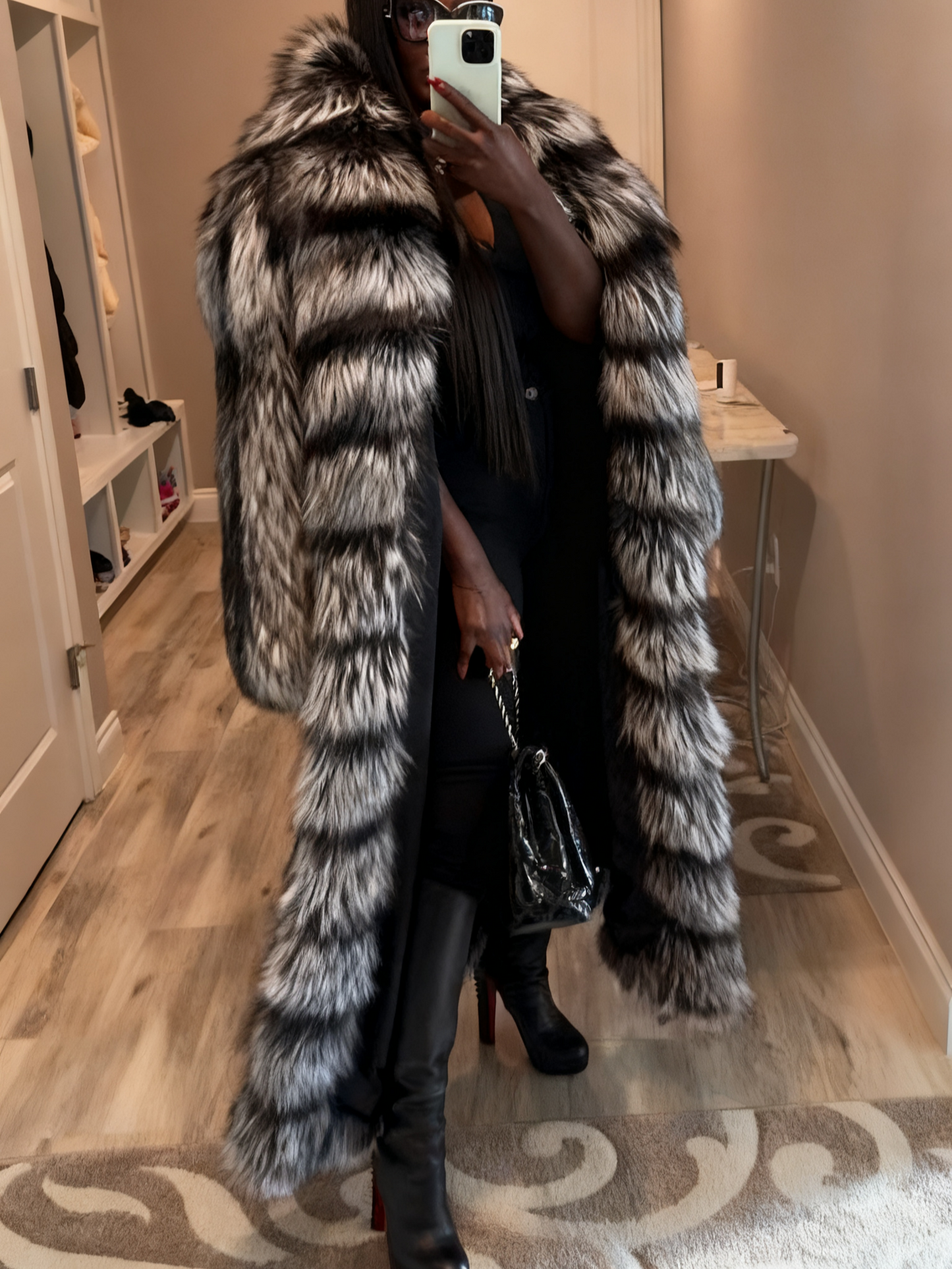 Stylish Winter Outerwear Luxury Long Silver Fox Coat