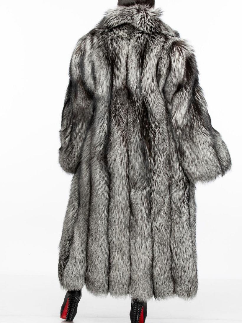 Stylish Winter Outerwear Luxury Long Silver Fox Coat