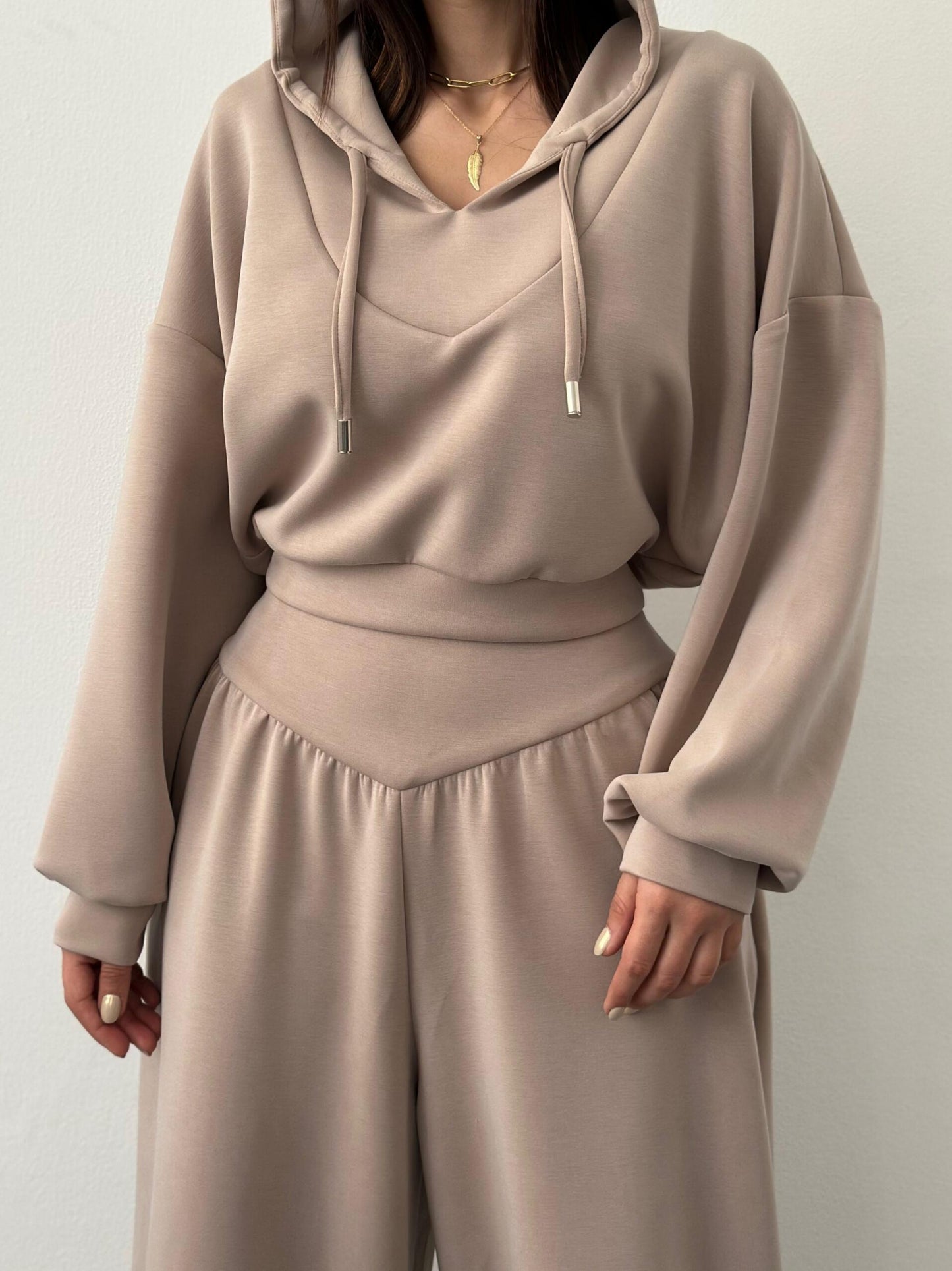 Hooded High-waisted Sports Suit