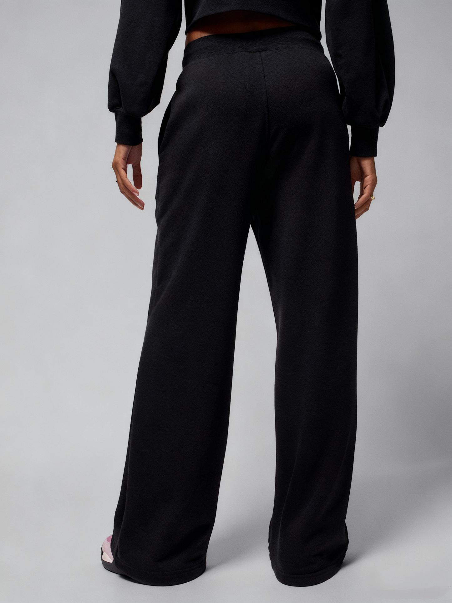 Oversized Cropped Zip-Up Hoodie & Wide-Leg Sweatpants