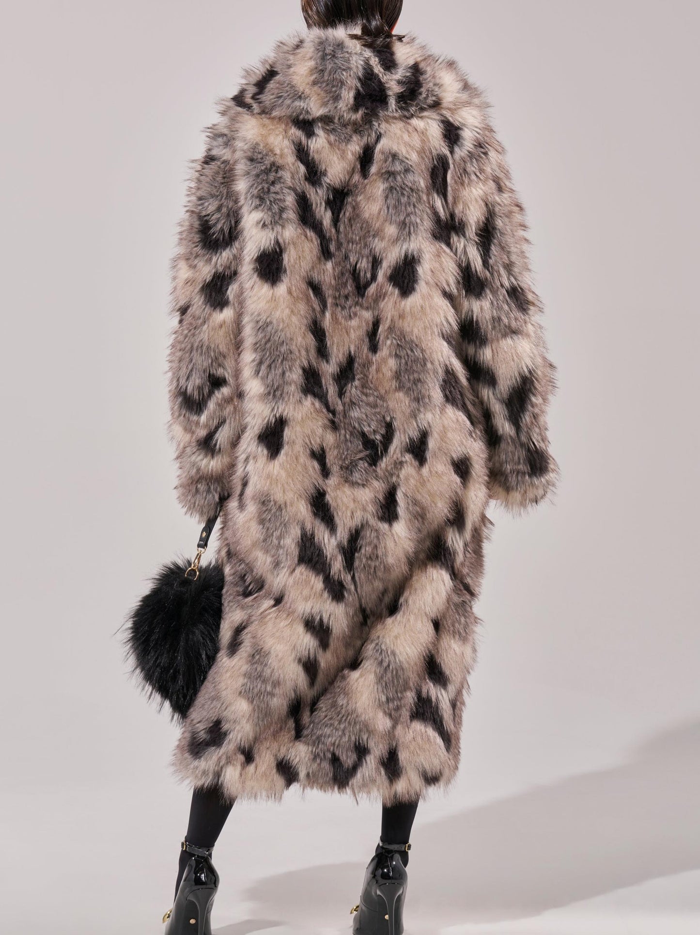 Luxury Retro Style Oversized Faux Fur Long Coat