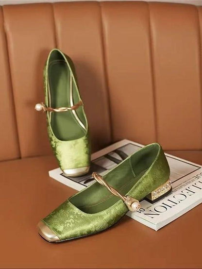 Elegant Gold - trimmed Design and Pearl Decoration Flats