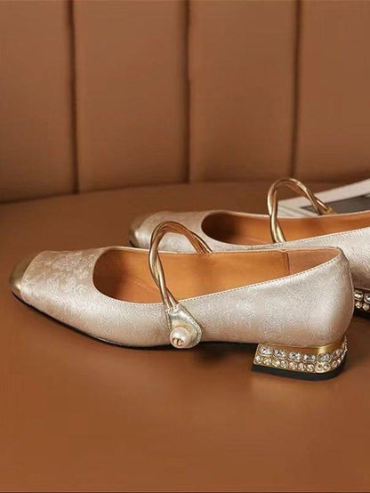 Elegant Gold - trimmed Design and Pearl Decoration Flats