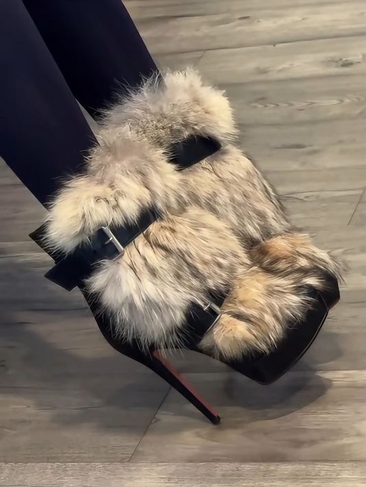 Trendy Black Fur Boots