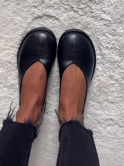 Chic Minimalist Design Flats