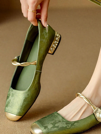 Elegant Gold - trimmed Design and Pearl Decoration Flats